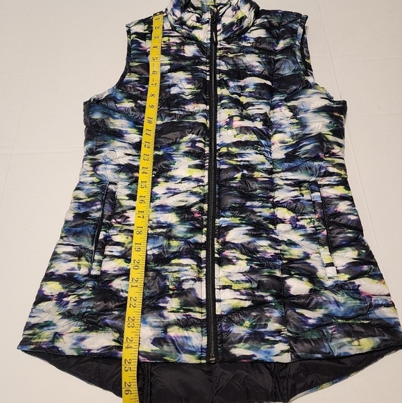 Tangerine puffer vest size Small sleeveless outdoors - Picture 7 of 7